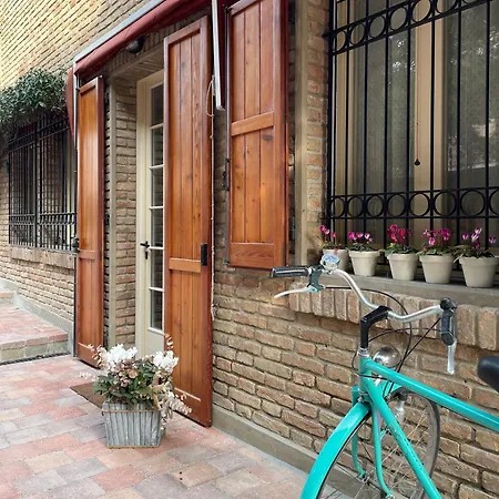 Casa Matilde Piano Terra 100mq Con Parking E Piscina アパート