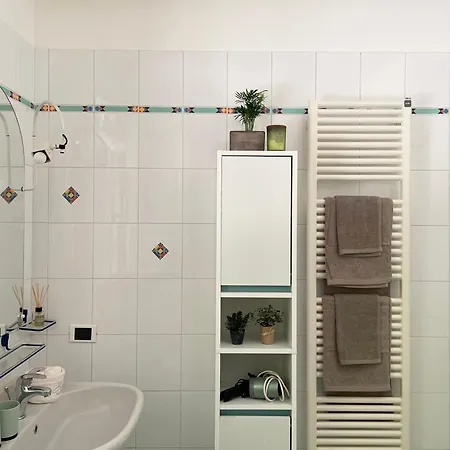 Casa Matilde Piano Terra 100mq Con Parking E Piscina アパート *
